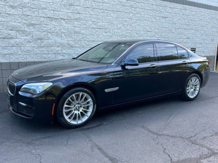Thumbnail Photo undefined for 2013 BMW 750i